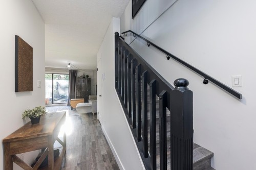 3132 Lonsdale Avenue, North Vancouver, BC 