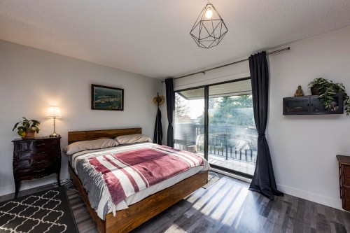 3132 Lonsdale Avenue, North Vancouver, BC 