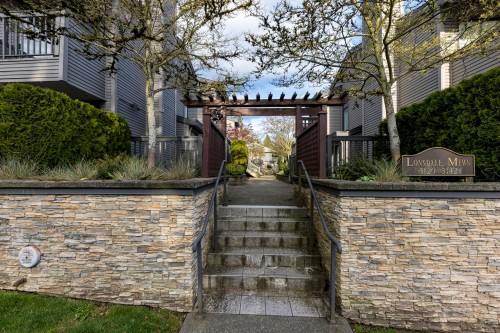 3132 Lonsdale Avenue, North Vancouver, BC 