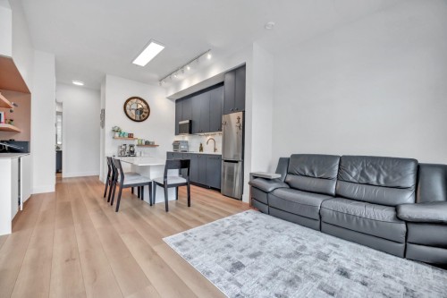 404-718 Edgar Avenue, Coquitlam, BC 