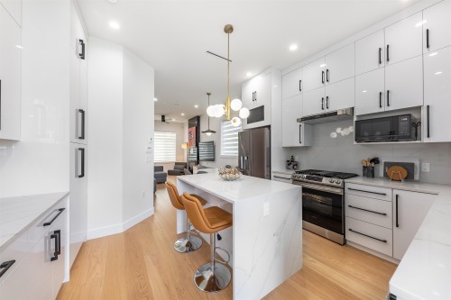 2975 42Nd Avenue E, Vancouver, BC 