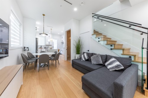 2975 42Nd Avenue E, Vancouver, BC 