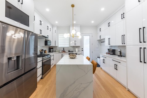 2975 42Nd Avenue E, Vancouver, BC 