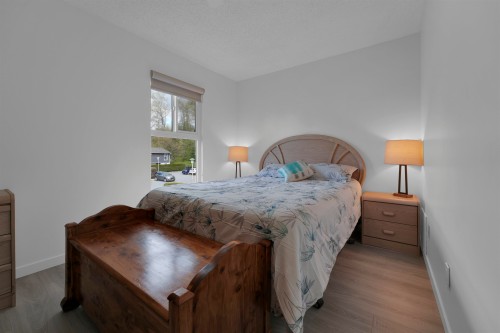 25-315 Schoolhouse Street, Coquitlam, BC - Indoor Photo Showing Bedroom