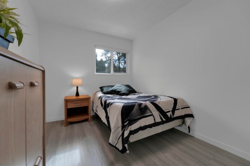 25-315 Schoolhouse Street, Coquitlam, BC - Indoor Photo Showing Bedroom