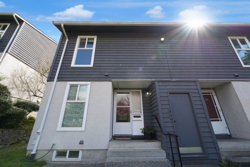 25-315 Schoolhouse Street, Coquitlam, BC - Outdoor