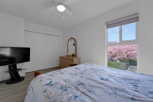 25-315 Schoolhouse Street, Coquitlam, BC - Indoor Photo Showing Bedroom