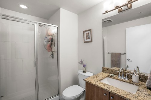 1908-280 Ross Drive, New Westminster, BC - Indoor Photo Showing Bathroom