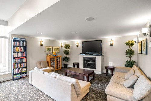 1908-280 Ross Drive, New Westminster, BC - Indoor Photo Showing Living Room With Fireplace