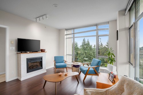1908-280 Ross Drive, New Westminster, BC - Indoor Photo Showing Living Room With Fireplace