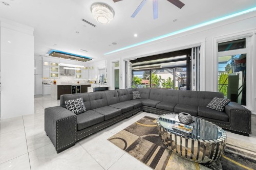 3419 48Th Avenue E, Vancouver, BC 