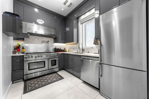 3419 48Th Avenue E, Vancouver, BC 