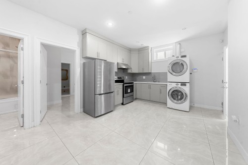 3419 48Th Avenue E, Vancouver, BC 