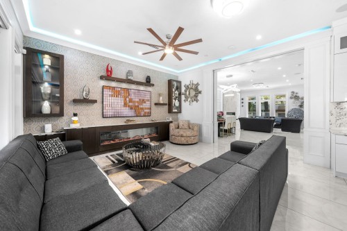 3419 48Th Avenue E, Vancouver, BC 