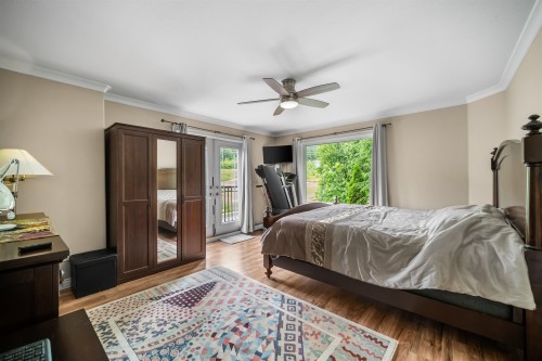 2253 Parkway Boulevard, Coquitlam, BC - Indoor Photo Showing Bedroom