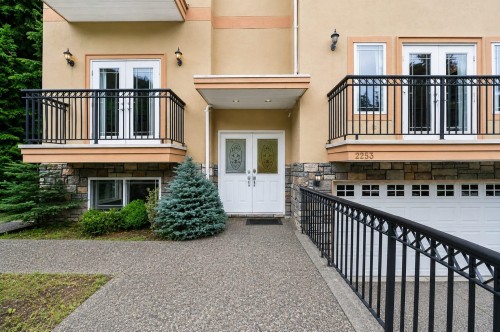 2253 Parkway Boulevard, Coquitlam, BC - Outdoor