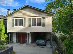 332 Avalon Drive  Port Moody, BC V3H 2X8