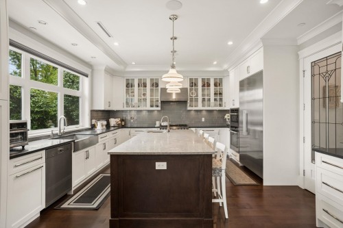 2011 36Th Avenue W, Vancouver, BC 