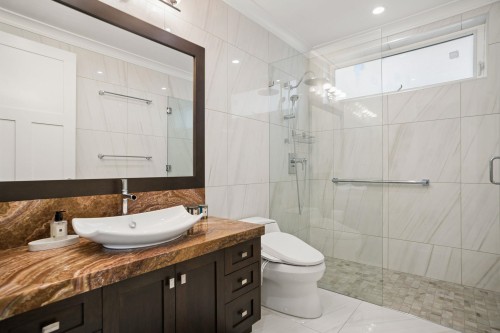 2011 36Th Avenue W, Vancouver, BC 