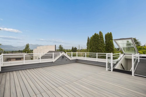 2011 36Th Avenue W, Vancouver, BC 