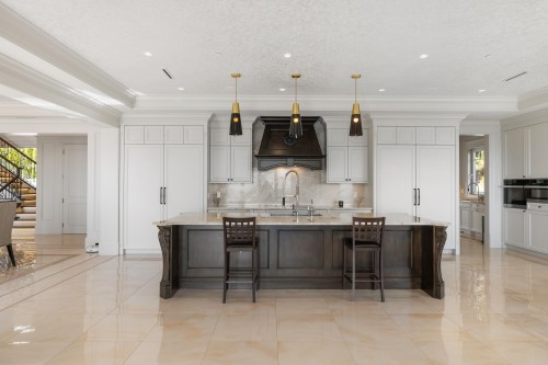 1365 Whitby Road, West Vancouver, BC 