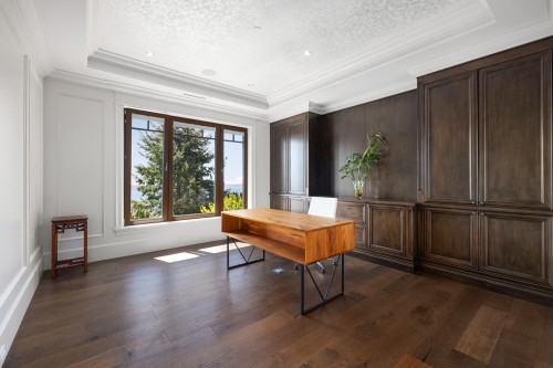 1365 Whitby Road, West Vancouver, BC 