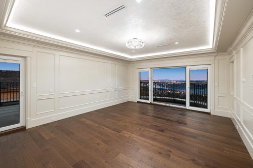 1365 Whitby Road, West Vancouver, BC 
