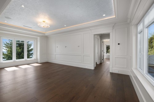 1365 Whitby Road, West Vancouver, BC 