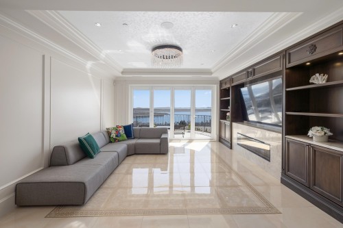 1365 Whitby Road, West Vancouver, BC 
