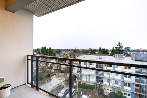 703-10033 River Drive, Richmond, BC 