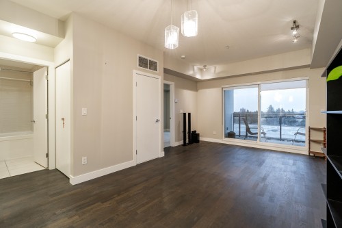 703-10033 River Drive, Richmond, BC 
