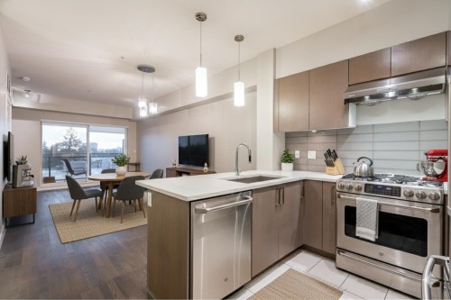 703-10033 River Drive, Richmond, BC 
