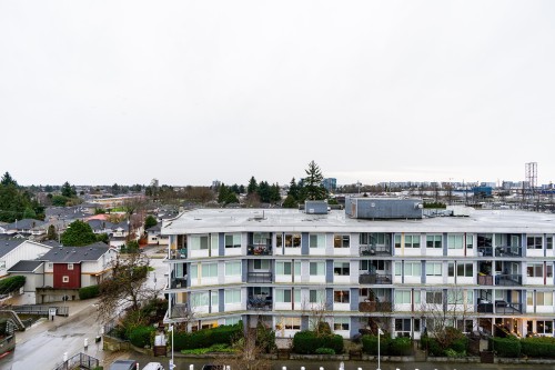 703-10033 River Drive, Richmond, BC 