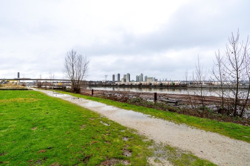 703-10033 River Drive, Richmond, BC 