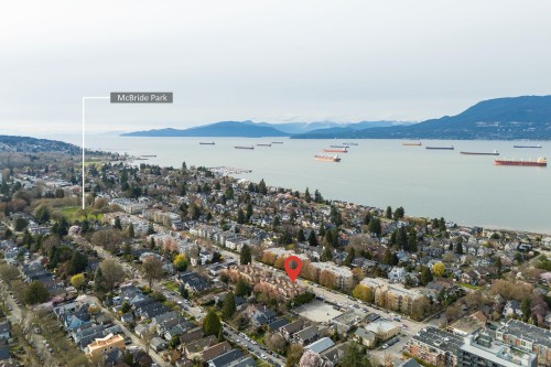 3018 4Th Avenue W, Vancouver, BC 