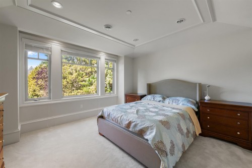 1268 40Th Avenue W, Vancouver, BC 