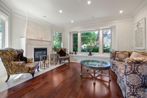 1268 40Th Avenue W, Vancouver, BC 
