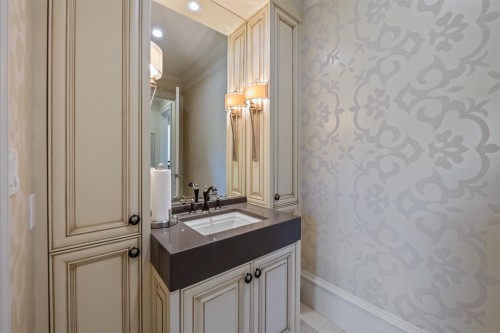 1268 40Th Avenue W, Vancouver, BC 