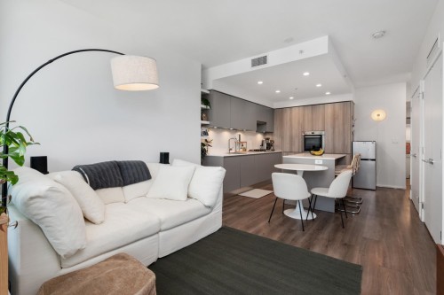 4111-3833 Evergreen Place, Burnaby, BC 