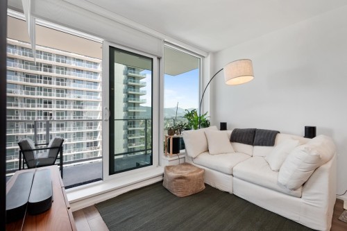 4111-3833 Evergreen Place, Burnaby, BC 