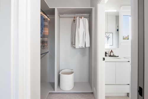 1341 21St Avenue E, Vancouver, BC 
