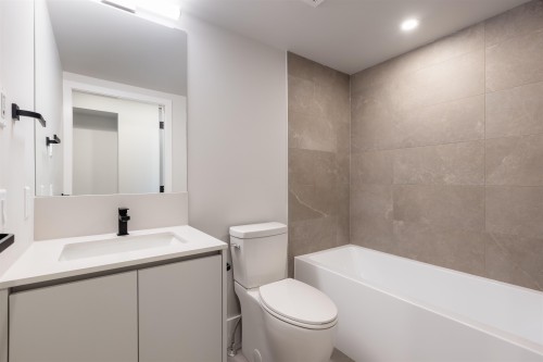 1341 21St Avenue E, Vancouver, BC 