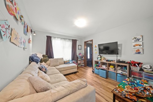 20138 Lorne Avenue, Maple Ridge, BC 