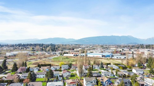 20138 Lorne Avenue, Maple Ridge, BC 