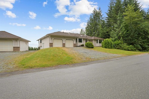 27660 128 Avenue, Maple Ridge, BC 