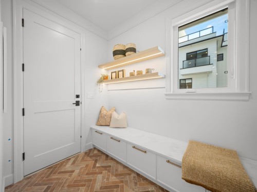 2-3786 Peter Street, Burnaby, BC 