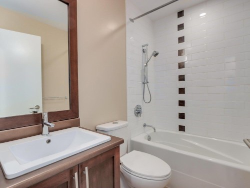319 15Th Street E, North Vancouver, BC 