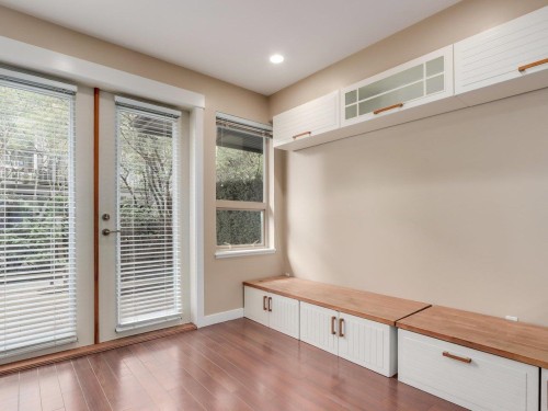 319 15Th Street E, North Vancouver, BC 