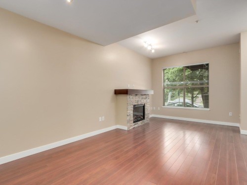 319 15Th Street E, North Vancouver, BC 