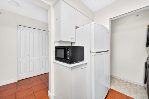 1106-7380 Elmbridge Way, Richmond, BC 